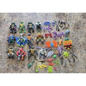 Huge Vintage Lot of TMNT Teenage Mutant Ninja Turtles 12 figures 41 Accessories